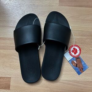 NWT Malvados Slaya - Sombrero Slide Sandals Womens Sz 9 Slim Black Beach Pool